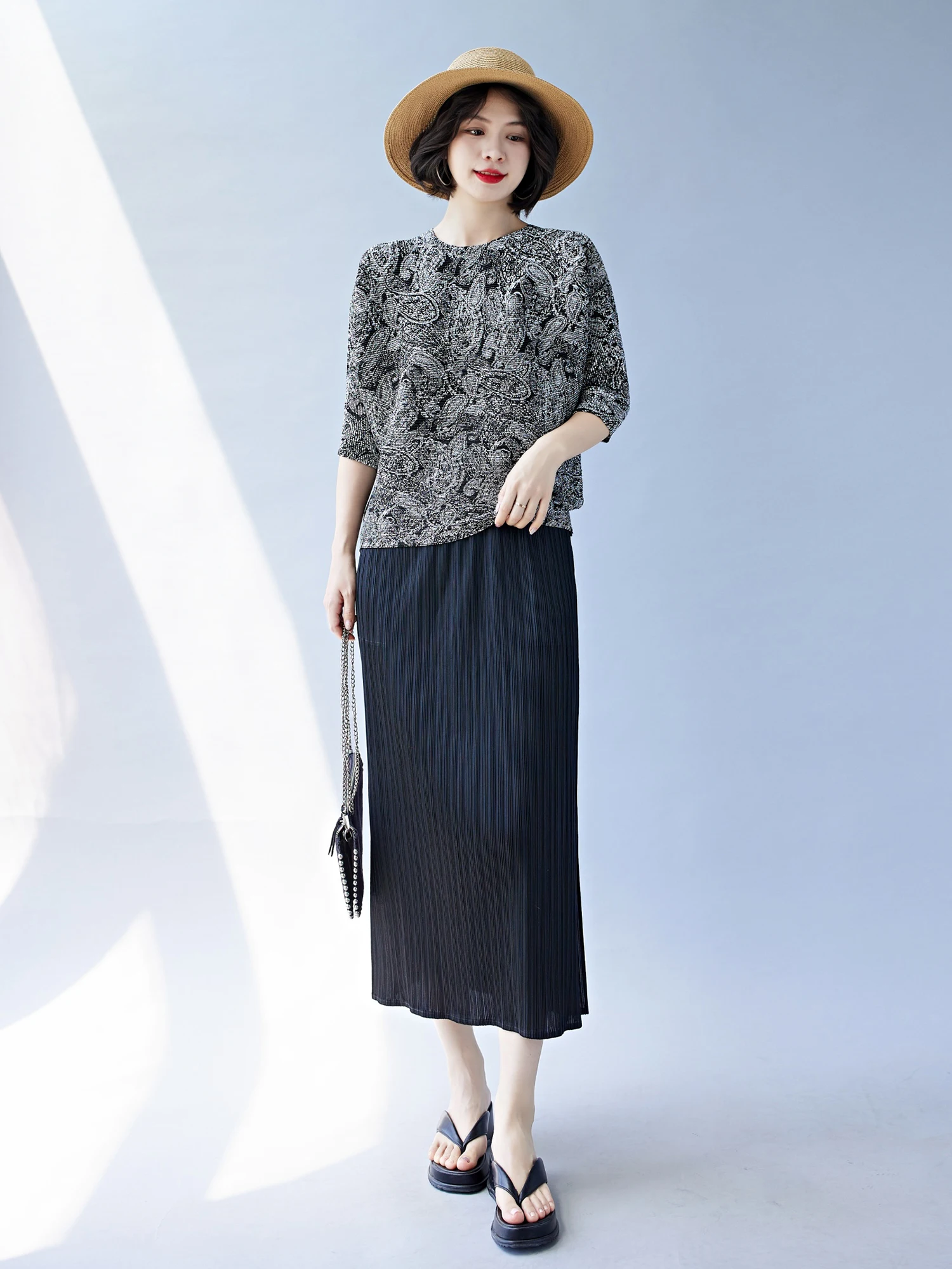 Slimming Two-Piece Set High Waist Split Skirt Fashionable Summer Outfit Women's Polyester Fiber Anti-Wrinkle round Neck T-Shirt