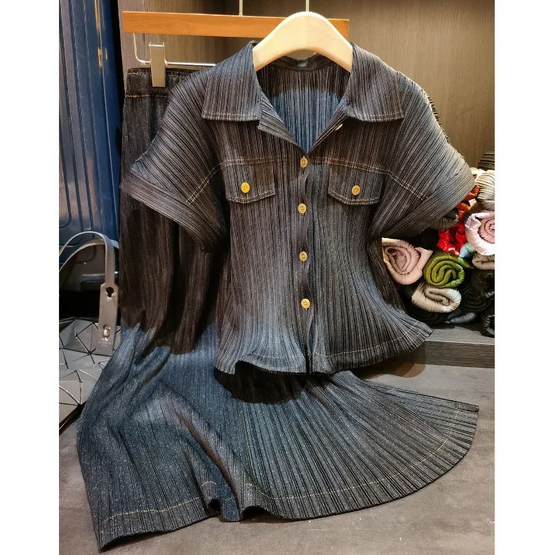

Miyake Denim Color Shirt Pleated Short-sleeved Set 2026 New Single-breasted Top T-shirt A-line Skirt 2-piece Women's Clothing