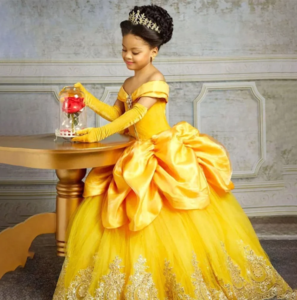 

Luxury Crystal Pleat Communion Dress For Girl Strapless Full Puff Lace Appliques Flower Girl Gown vestidos de fiesta