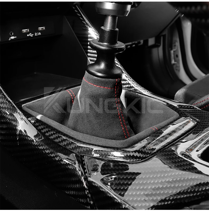 Italienisches Premium-Wildleder für Subaru WRX 2022 2023 2024 2025 Manueller Autoknauf Schalthebelmanschette Staubschutz Innenzubehör – Detail 9