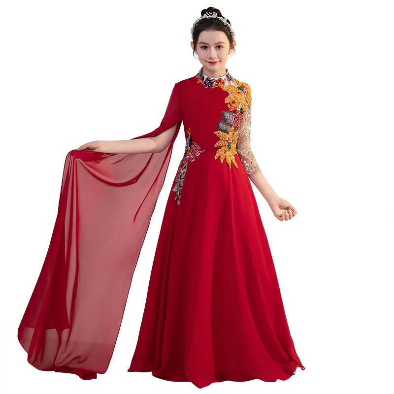 Guzheng Hanfu Girl Classic Dance Performance pour enfants, Nouvel examen d'art sur scène, Style chinois, Rouge