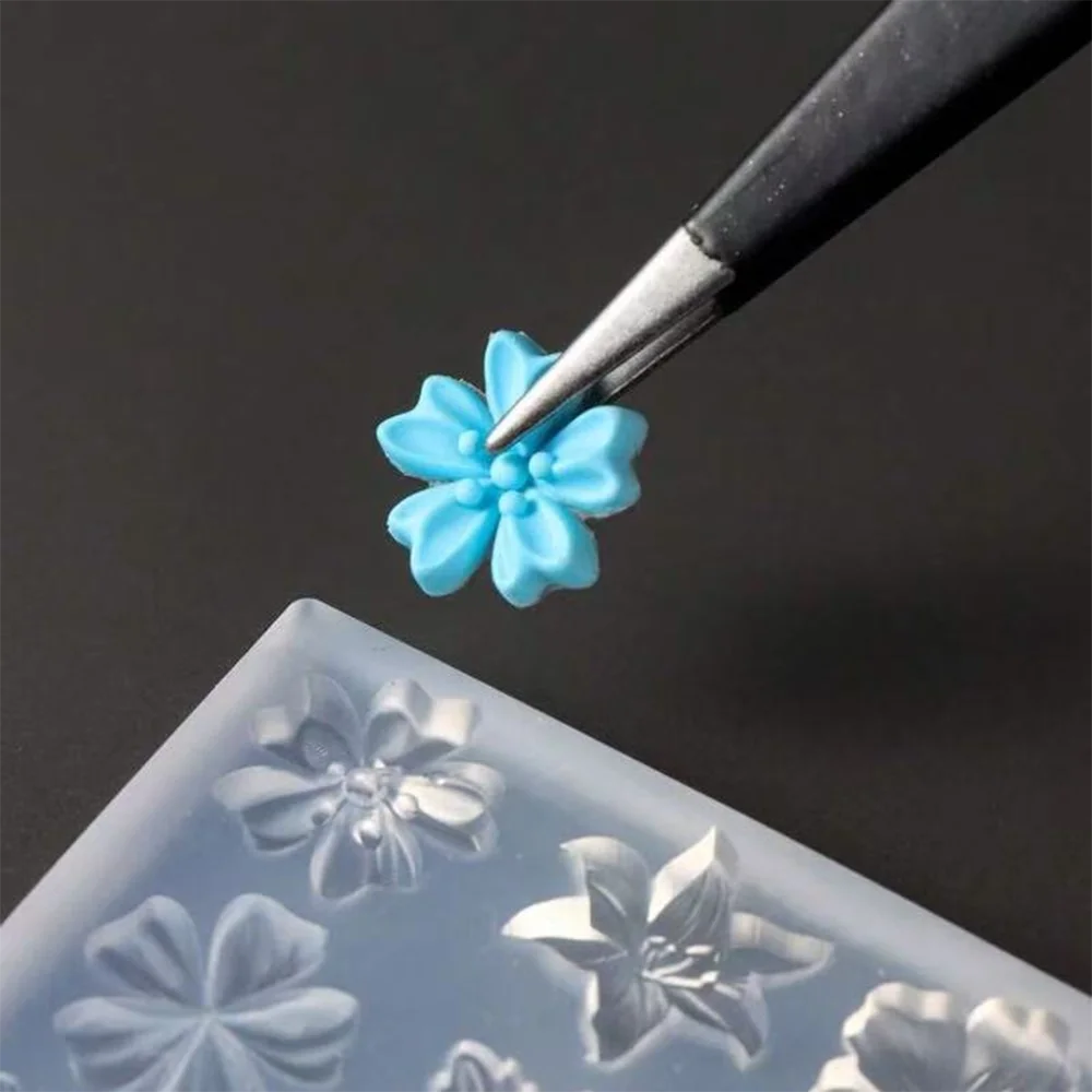 1/2 Stück 3D Frühlingsblütenblätter Silikon-Nagelstempel Lilie Kirschblüte DIY Design Maniküre-Vorlage Blumen-Nagelschablone – Detail 2