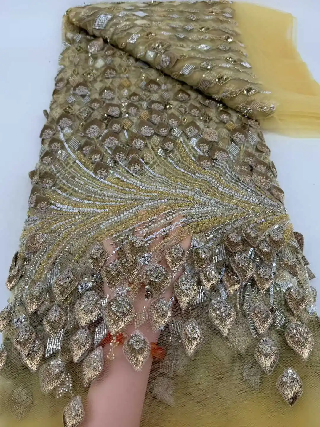 

High End Latest 2025 African Nigerian France Hot Sale Tulle Lace Fabric With Beads Sequins for Bride Wedding Party Sew Dresses