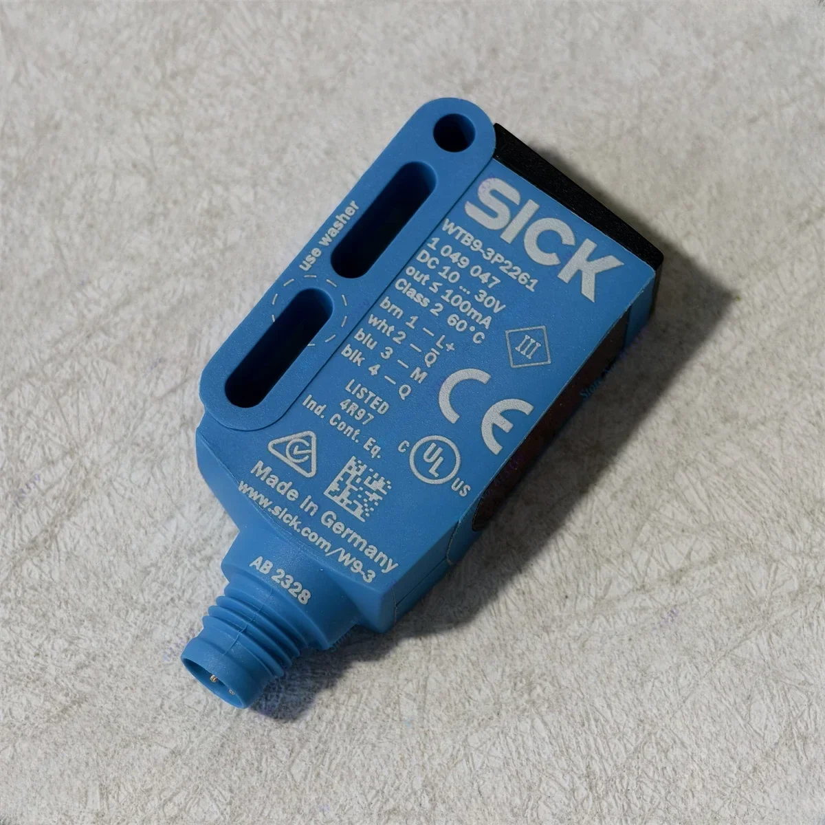 WTB9-3P2261 1049047 Photoelectric Switch Sensor 100% New & Original