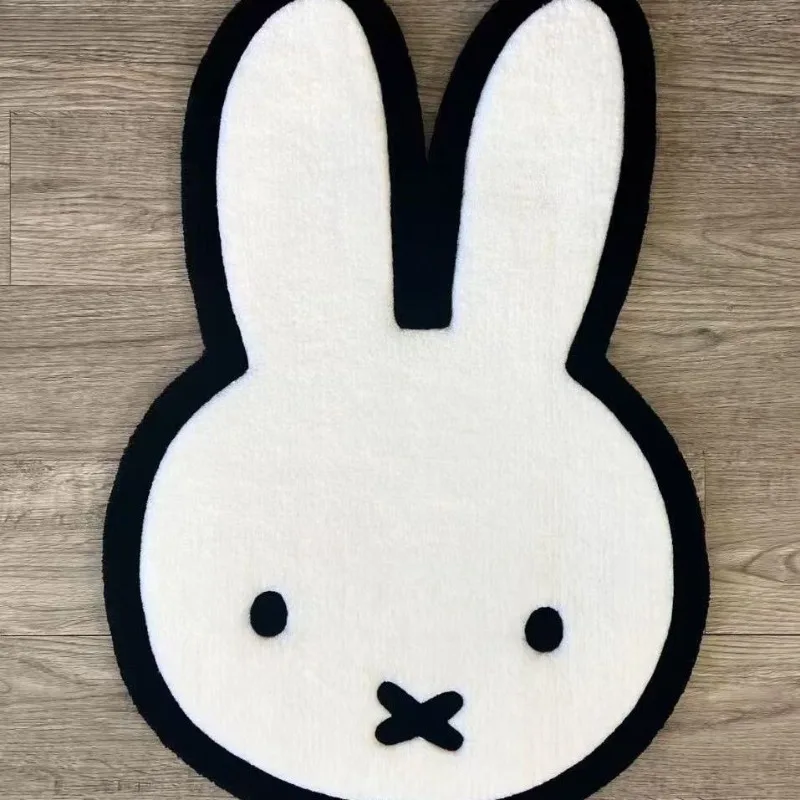 New cute Miffy rabbit simple and sweet creative cartoon pattern personalized fashion imitation cashmere wear-resistant floor mat