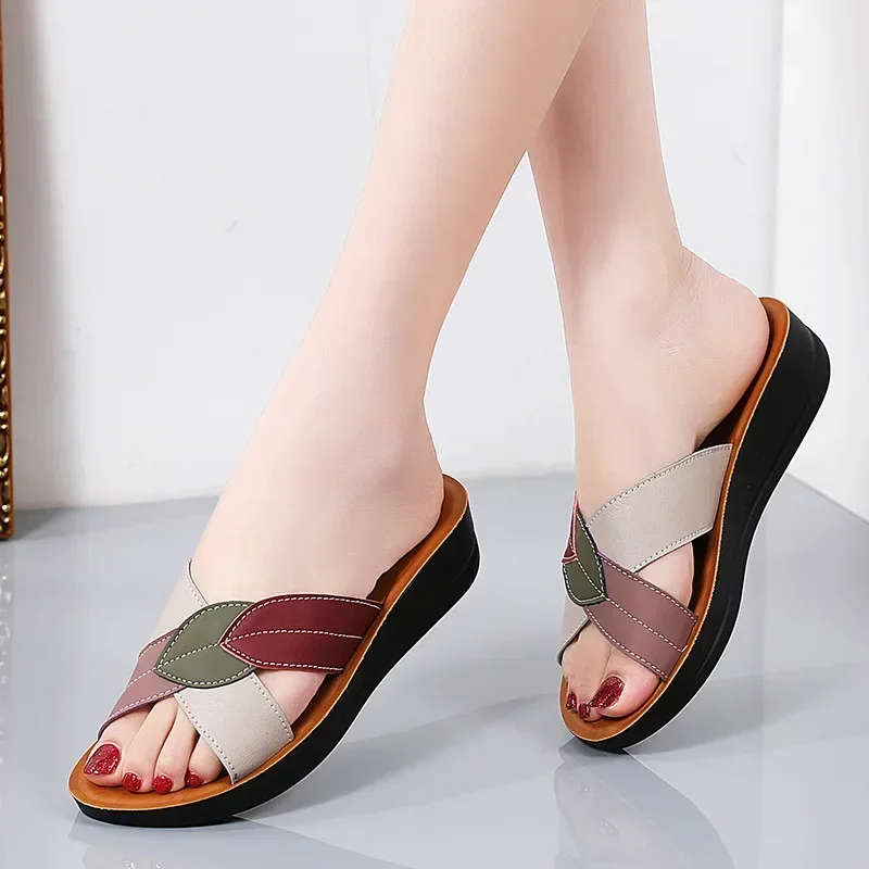 Slippers Women Leather Shoes Wedges Open Toe Casual Anti Slippery Slides Fashion Outside Beach Leaf Shaped Sandals 43 Sizes