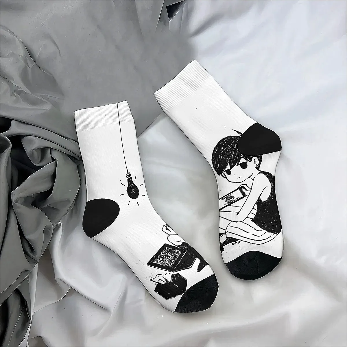 جوارب أنيمي أوموري بنمط طباعة للجنسين ناعمة ومسامية ومريحة ومتوافقة مع جوارب كرنفال منخفضة الارتفاع هدية عصرية