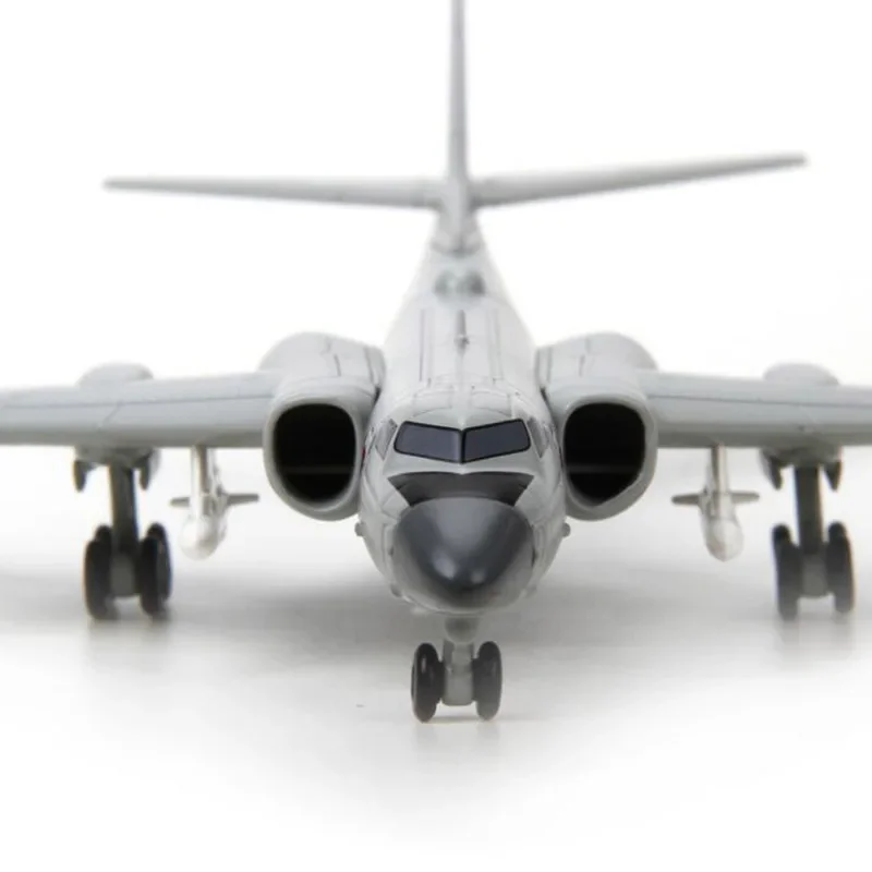 1/144 Scale Soviet Union Tu 16 China Ver Xian H-6 Strategic Fighter Aircraft Airplane Models Toys Plane Kids Boys Gift
