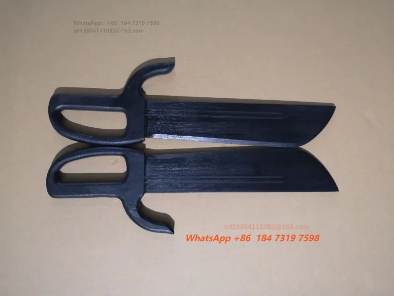 A Pair  Wooden Wing Chun Swords Butterfly Swords Cosplay Program Performance Martial Arts Training Props with Bag