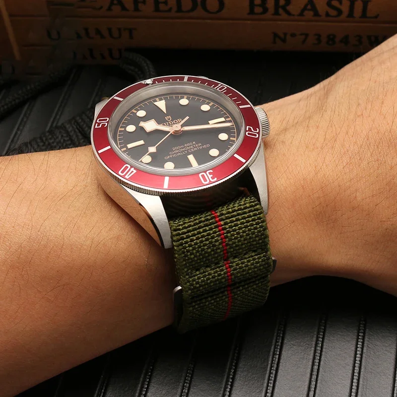 Para Tudor IWC Lona Nylon Parachute Strap Qicheng Biwan Pequena Flor Vermelha Pequena Preto Bronze Homens 20 22mm Watch Strap