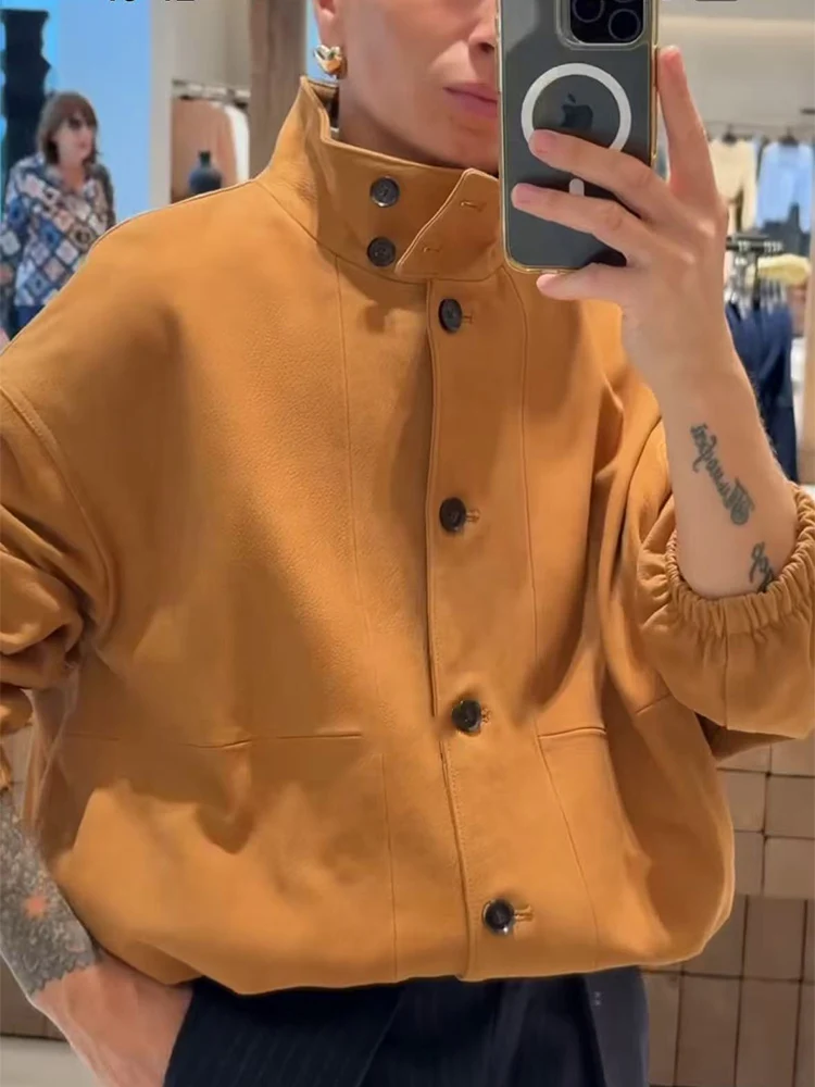 Herbst frauen Leder Bomber Jacke Mode Stehen Kragen Volle Hülse Button Up Kurzen Mantel Solide Lose Damen Trend Kleidung