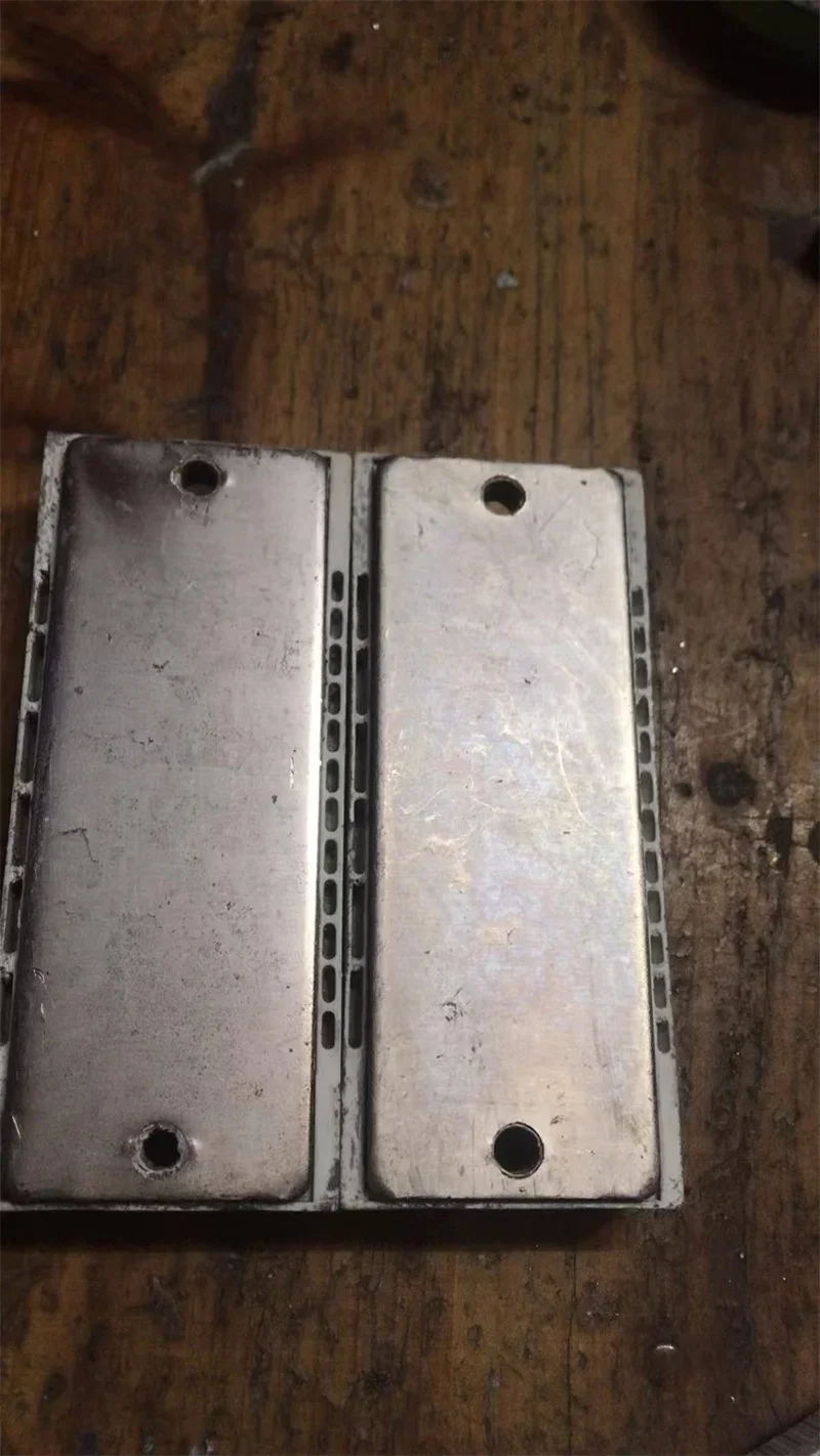 Il modulo BSM50GD120DN2 in stock ha utilizzato il test pass (1 pezzo)