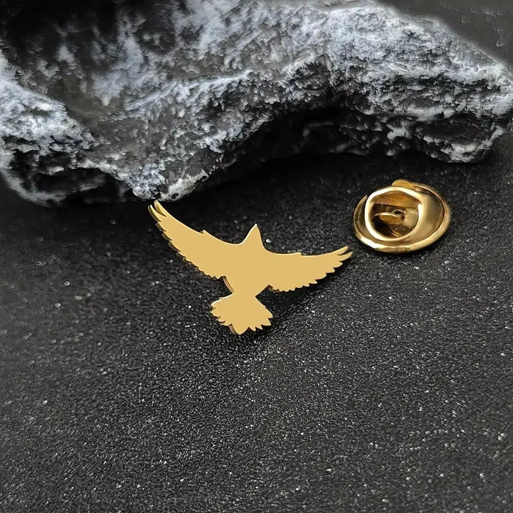 Stainless Steel Eagle Brooch Classic Design Metal Material Eagle Pin Embroidered Style Simple Chest Emblem Clothing Decoration