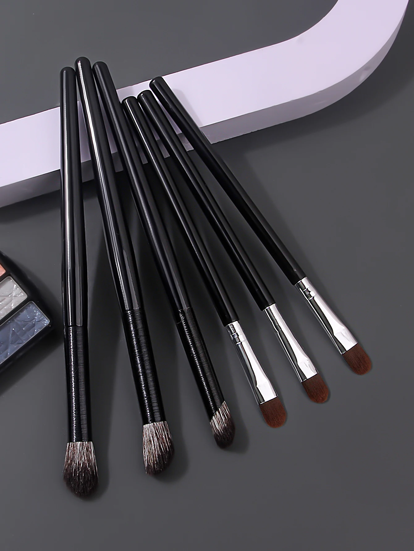 6PCS Eye makeup Brush Set, soft bristle eyeshadow/Highlight/concealer brush, portable beginner's daily makeup tool
