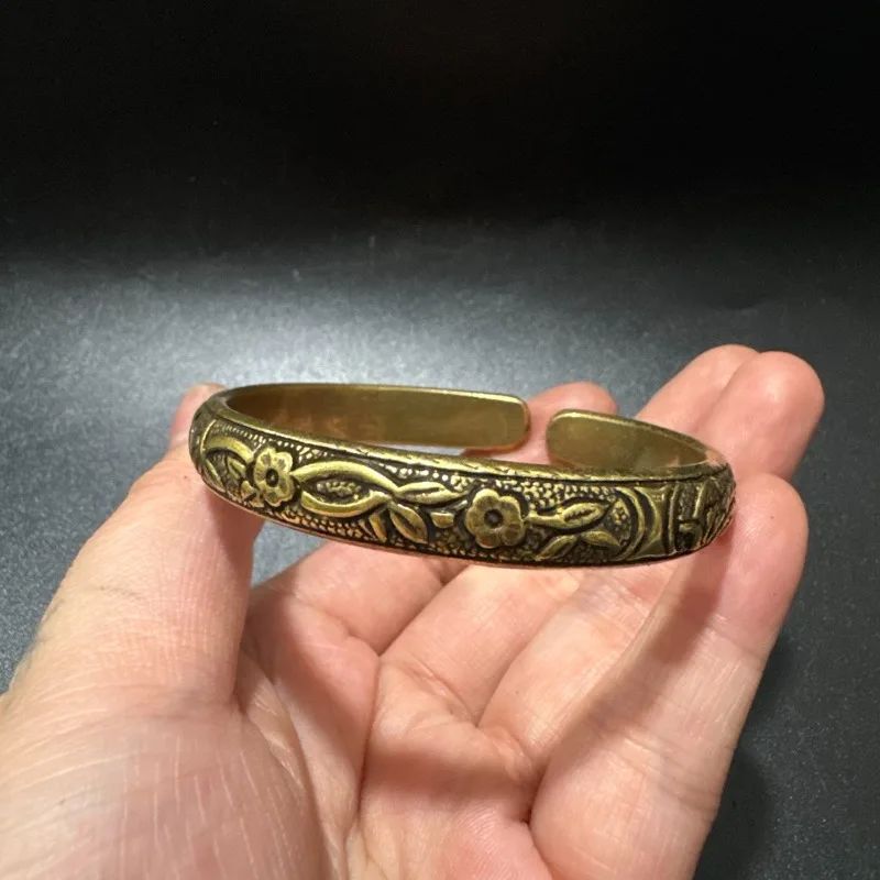Brass Hand-carved Peony Plum Blossom Lady Exquisite Bracelet
