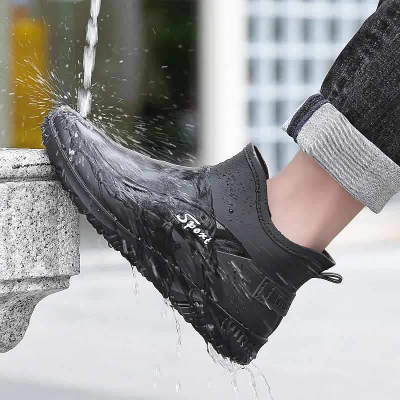 

Men's Short Rain Boots Spring Autumn Fashion Waterproof Sports Version Commuting Outdoor Fishing Slip-Resistant PVC Material