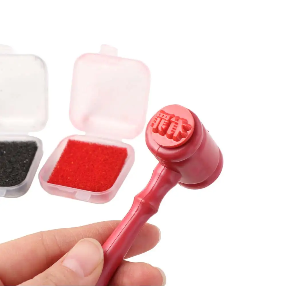 ロールプレイおもちゃインクパッド裁判官スタンプハンマーポータブルツールおもちゃ木製ハンマー木製赤ミニ裁判官小槌ノートブック装飾