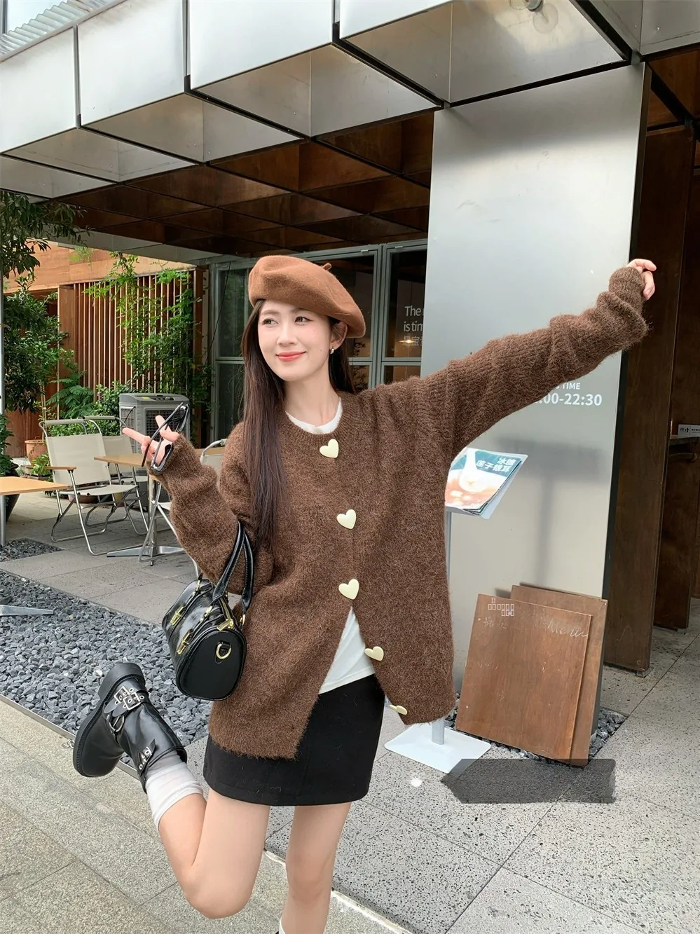 

Browan Knitted Sweater Cardigan Casual Sle Women's Faion Heart Button Design Winter 2025 New Korean Sle Versatile Top