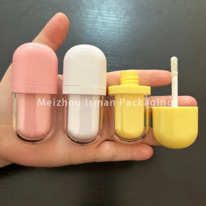 50 قطعة جميلة مزدوجة الجدار 3 مللي الآيس كريم تصميم فارغة عصا مسطحة زجاجة ملمع الشفاه شعار مخصص لطيف التجميل أنبوب زيت الشفاه مع فرشاة
