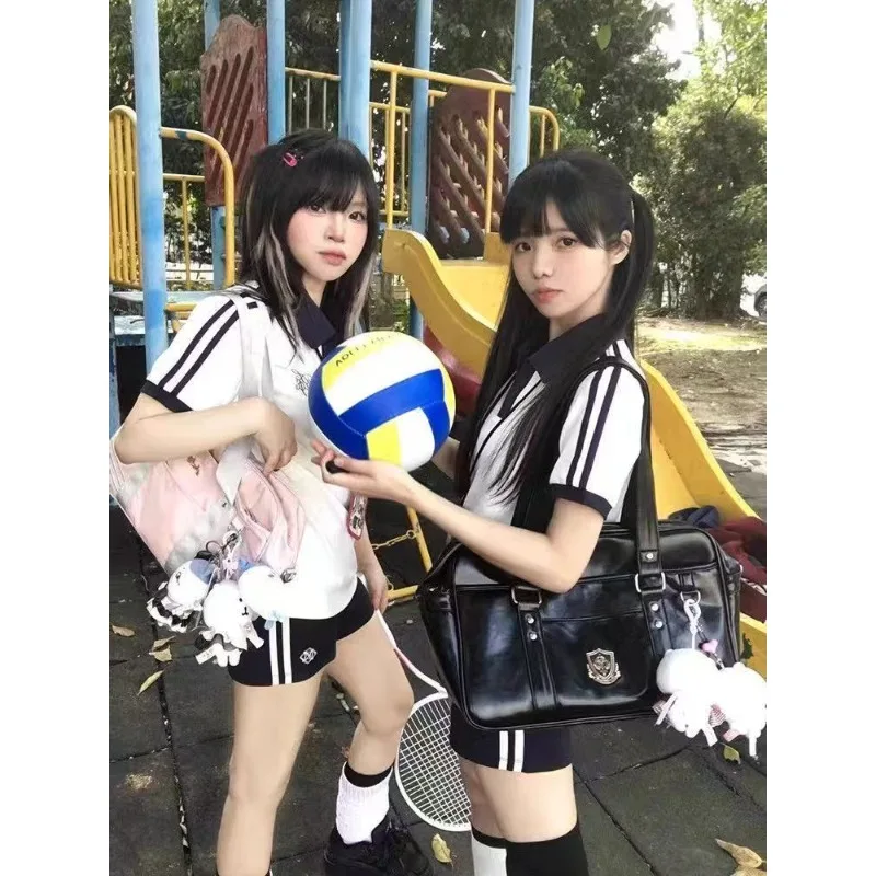 

Kawaii консервативный комплект из двух предметов, японский воротник-поло, полосатые лоскутные футболки, модные повседневные черные шорты, милый комплект спортивной одежды JK