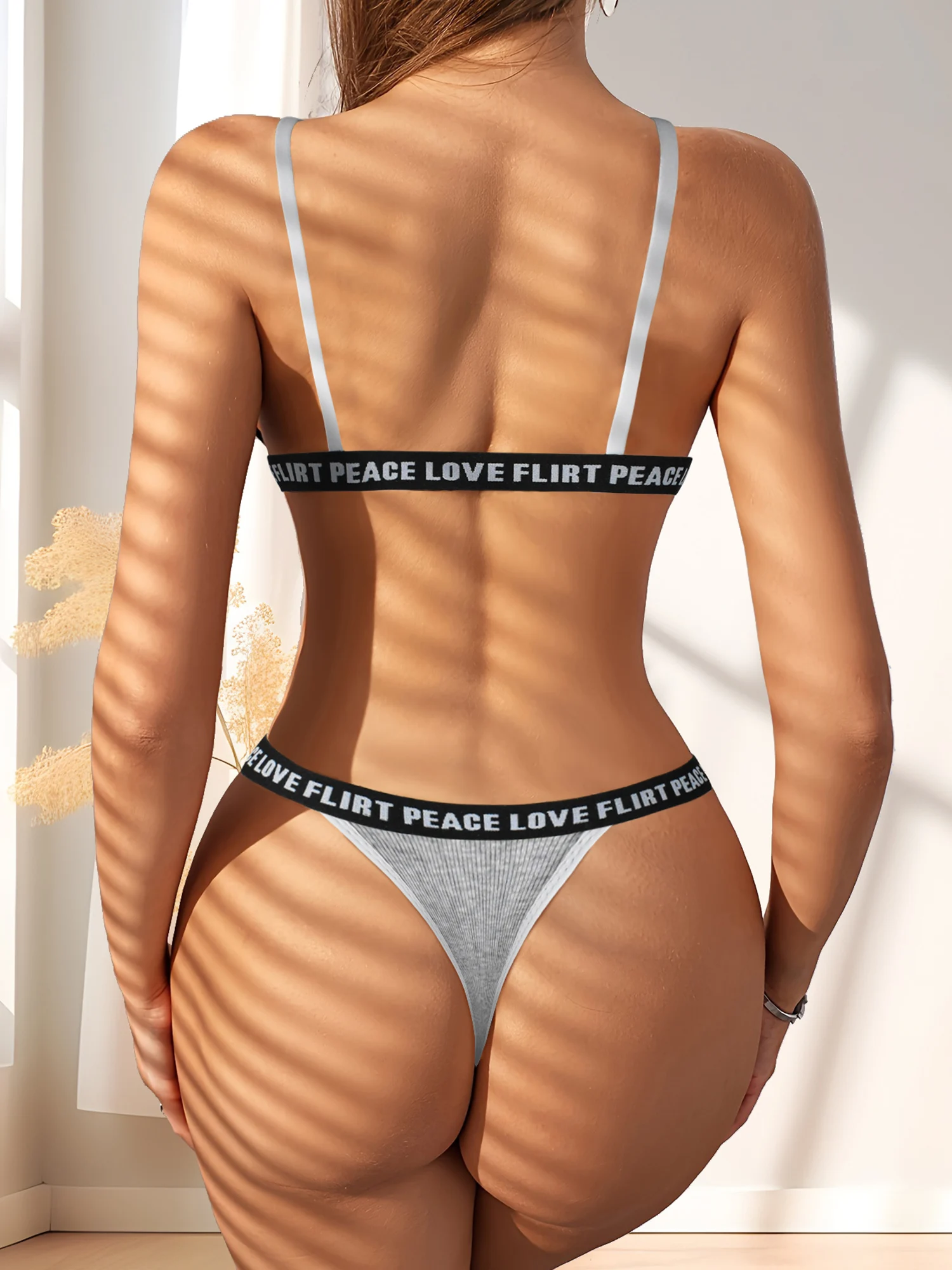 Ladies fashion letter-printed underwear and thong 2 pieces with no underwire sexy big backless bra 2 pieces with 2 sets