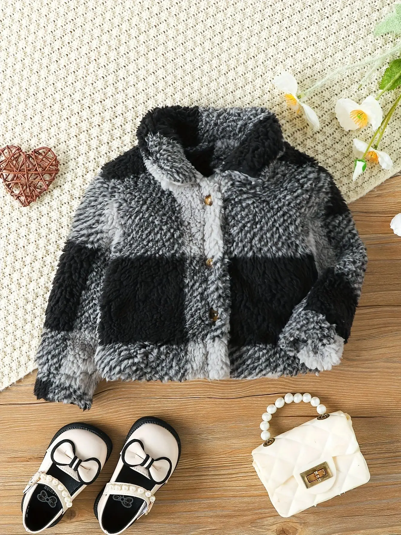 0-2 year old baby boys and girls autumn and winter style lapel plaid single breasted long sleeved plush jacket