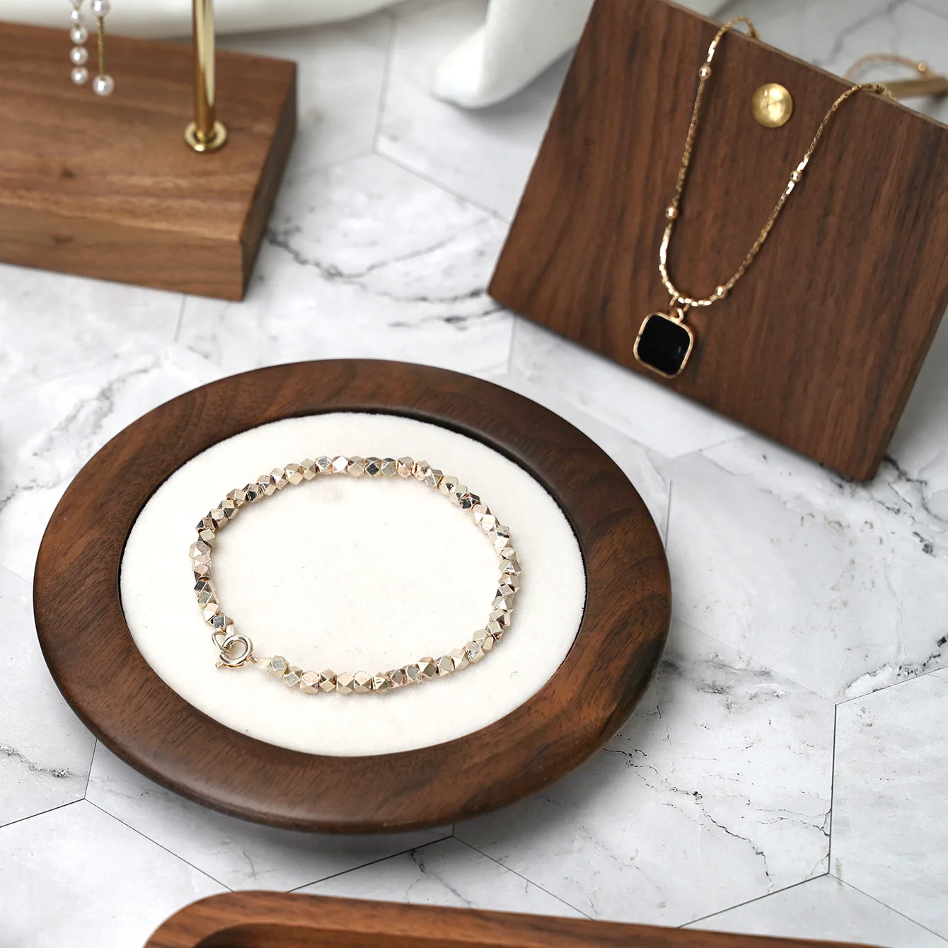 Walnut Wood Velvet Jewelry Tray Round Square Rectangular Ring Earring Display Plate Jewelry Organizer Storage Showcase