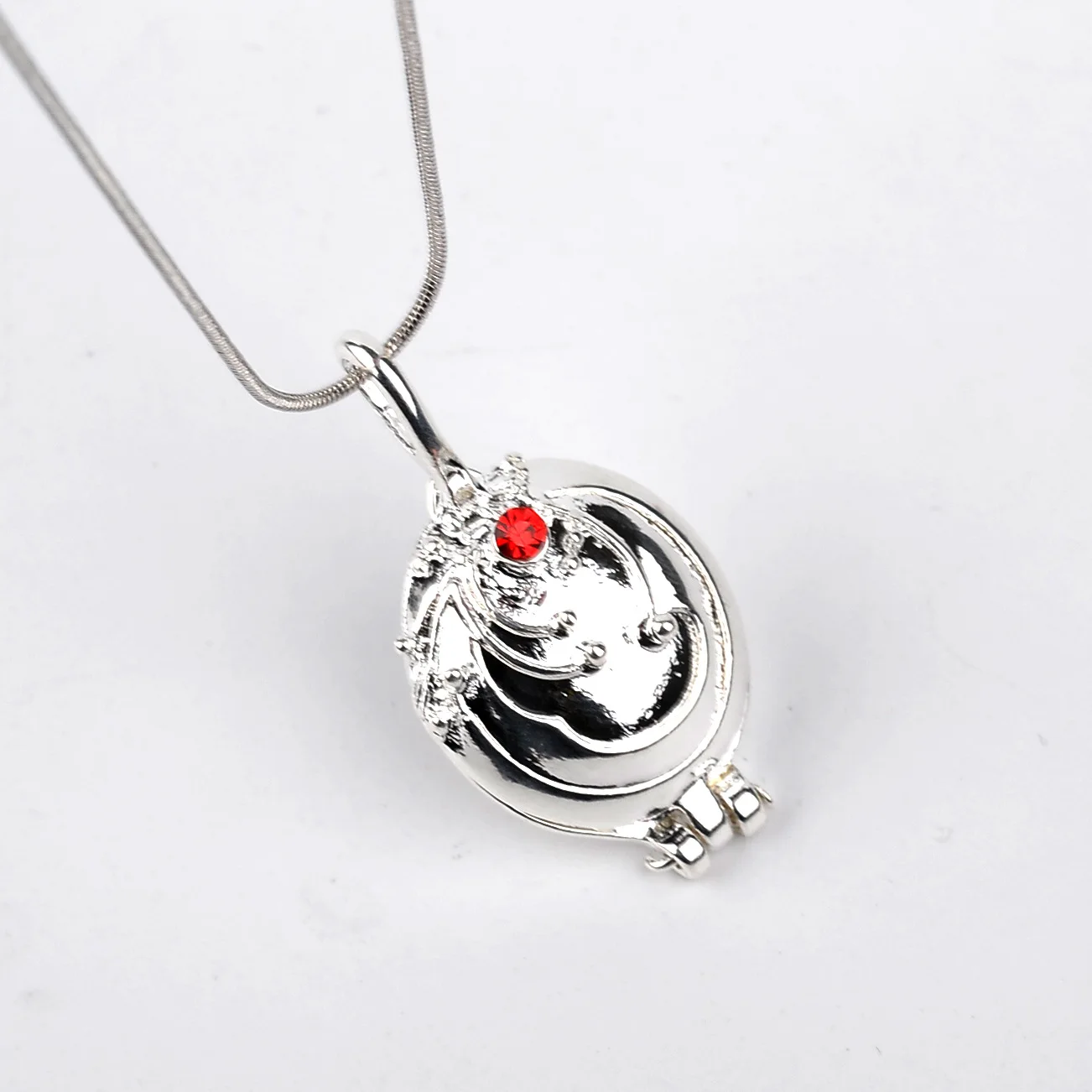 Vampire Diaries Necklaces Elena Gilbert Opening Vervain Locket Pendant Necklace for Women Men Jewelry