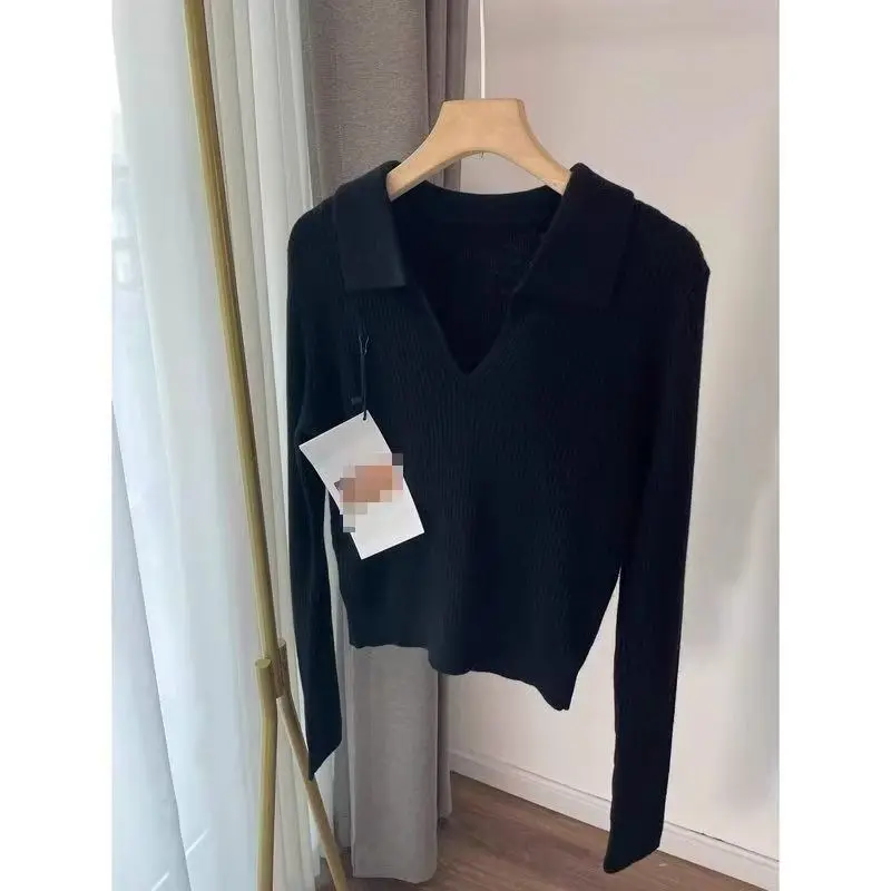 Pull de luxe à col polo doux pour femmes, coupe couvertes, style doux, rétro, niche, tempérament, vêtements élégants, automne, hiver