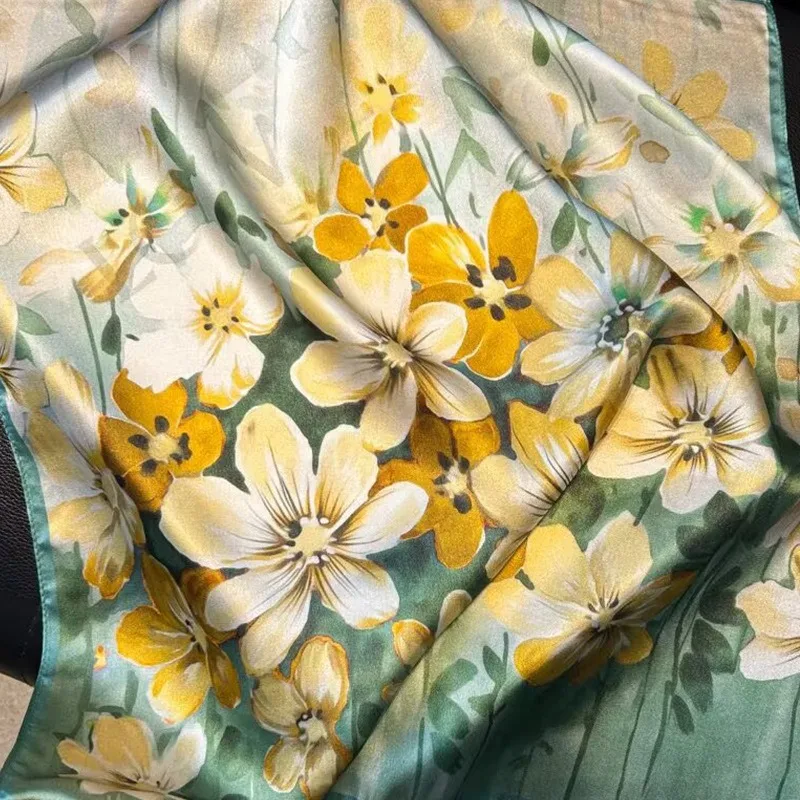 1pcs 70cm Yellow and White Floral Print Silk Scarf Women Simulated Silk Fresh Versatile Clothing and Accessories Square Scarf