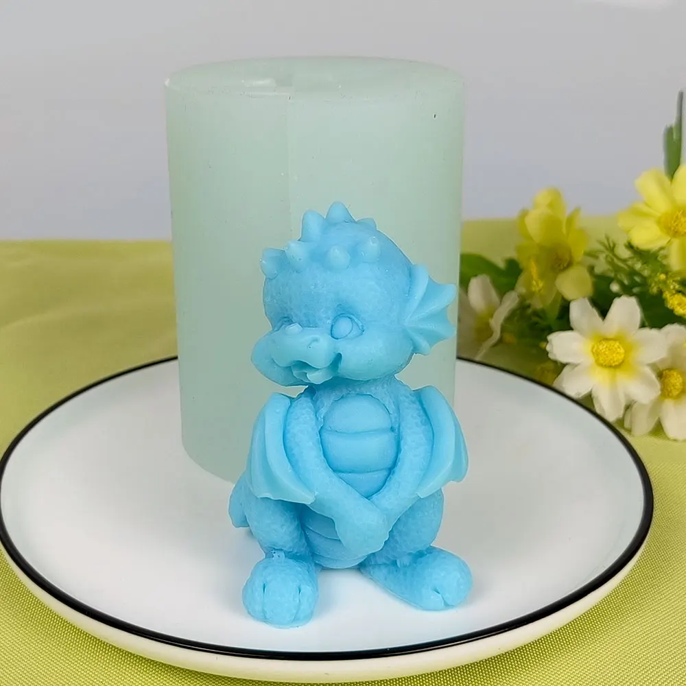

3D Animals Mold Little Dragons Wings Moulds Silicone Sitting Dinosaur Candle Soap Molds Wedding Birthday Decor DW0657