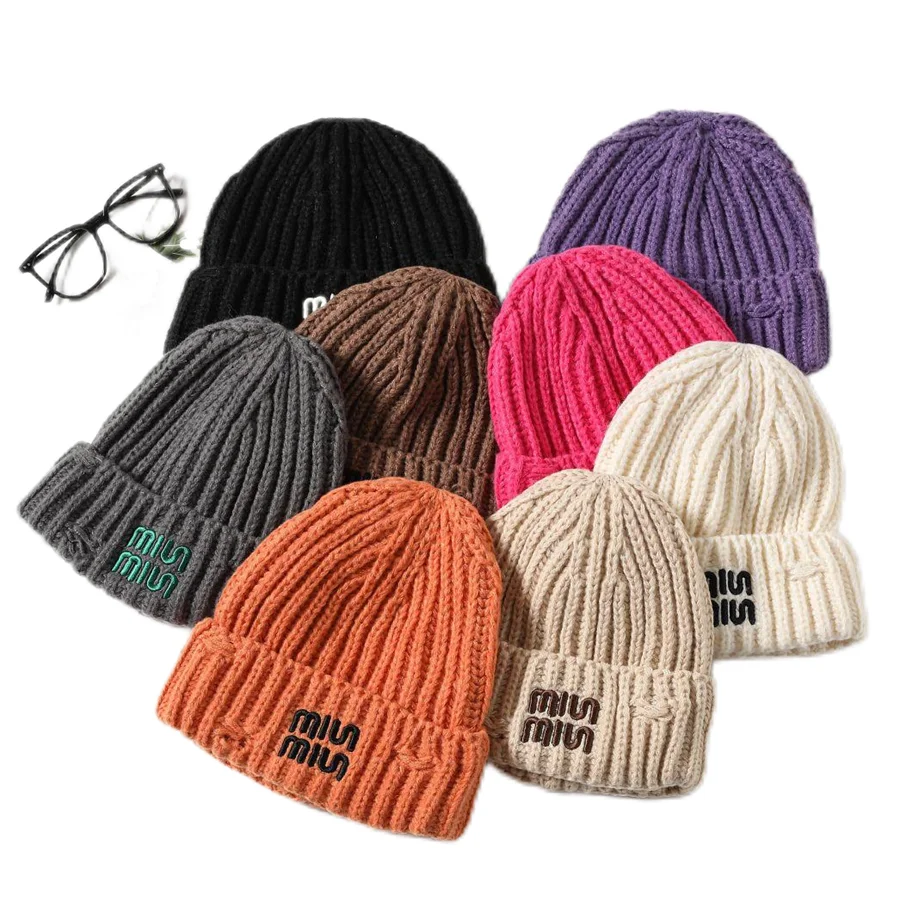 2024 New Luxury Brand Letter Embroidered Balck Knitted Hat For Women Men Fall Winter Warm Casual Student Couple Beanies Skullies