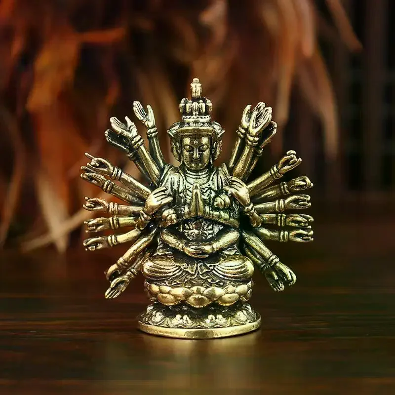 1Pcs Avalokitesvara Guanyin Altar Statue Retro Brass Thousand-hand Bodhisattva Buddha Statue Home Temple Decor Buddhist Gift