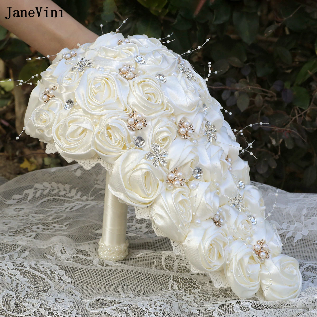

JaneVini 2025 Ivory Cascading Flowers Waterfall Bridal Bouquets with Pearls Diamond Handmade Satin Roses Wedding Brooch Bouquet