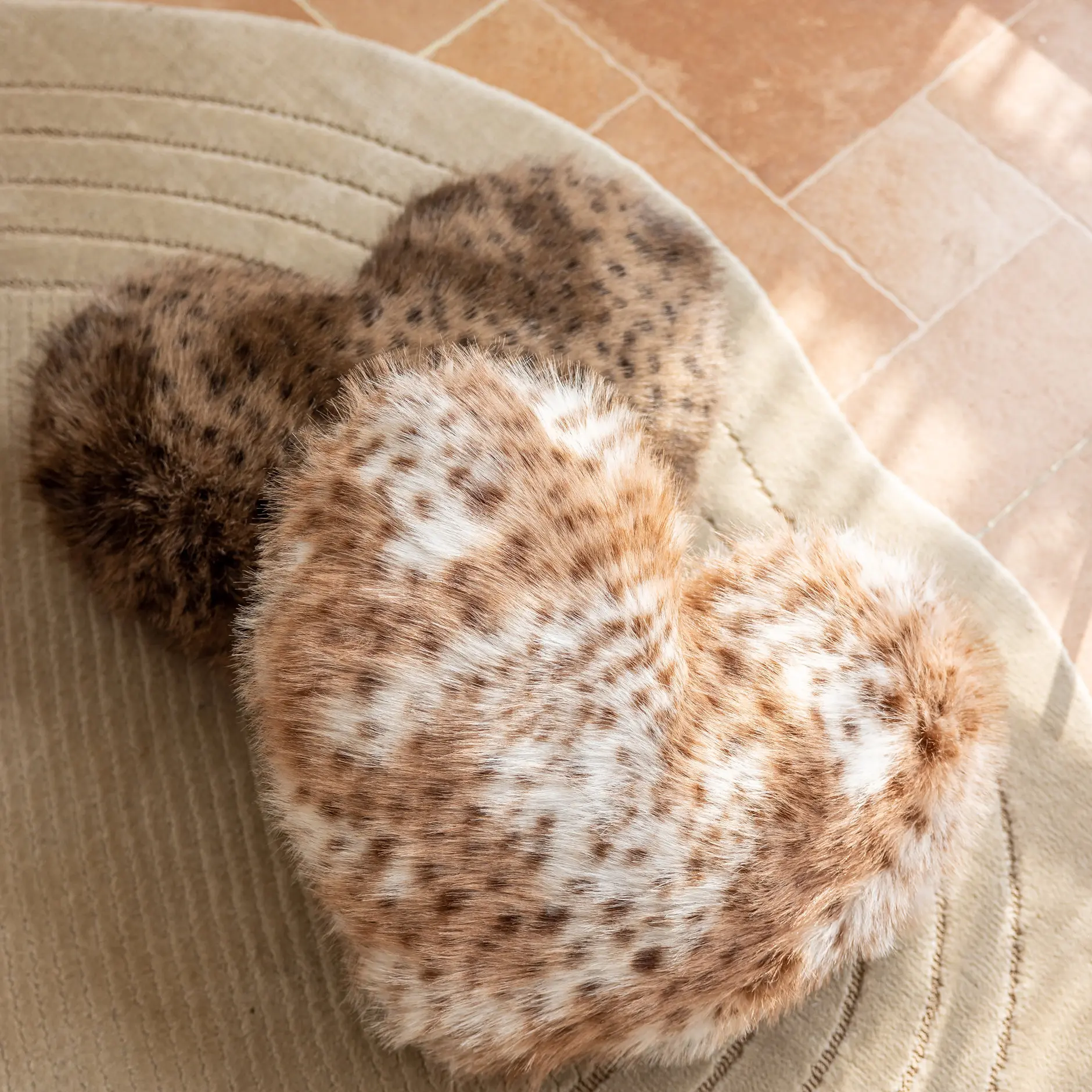 40x50cm Leopard Pillow Love Heart Soft Stuffed Plush Warm Sofa Cushion Romantic Valentine's Day Gifts Home Decor Beds Room Decor - view 3