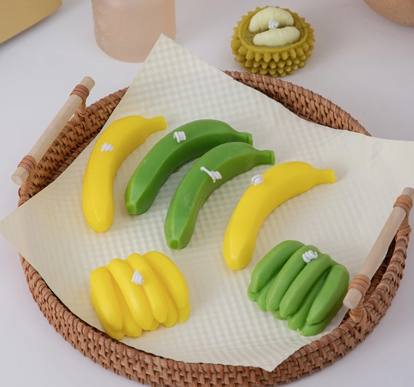 

8M7WK8VG1G Fruit shaped aromatherapy candles as a souvenir