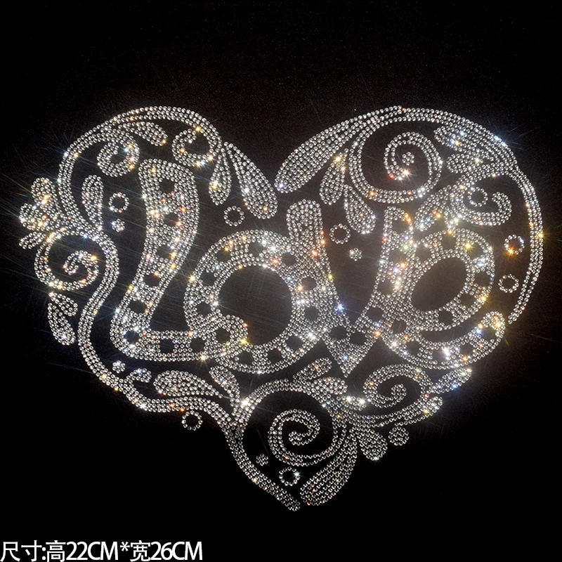 

High-quality rhinestones with the LOVE pattern are ironed onto the sweater outerwear accessories. Fashionable large patches.