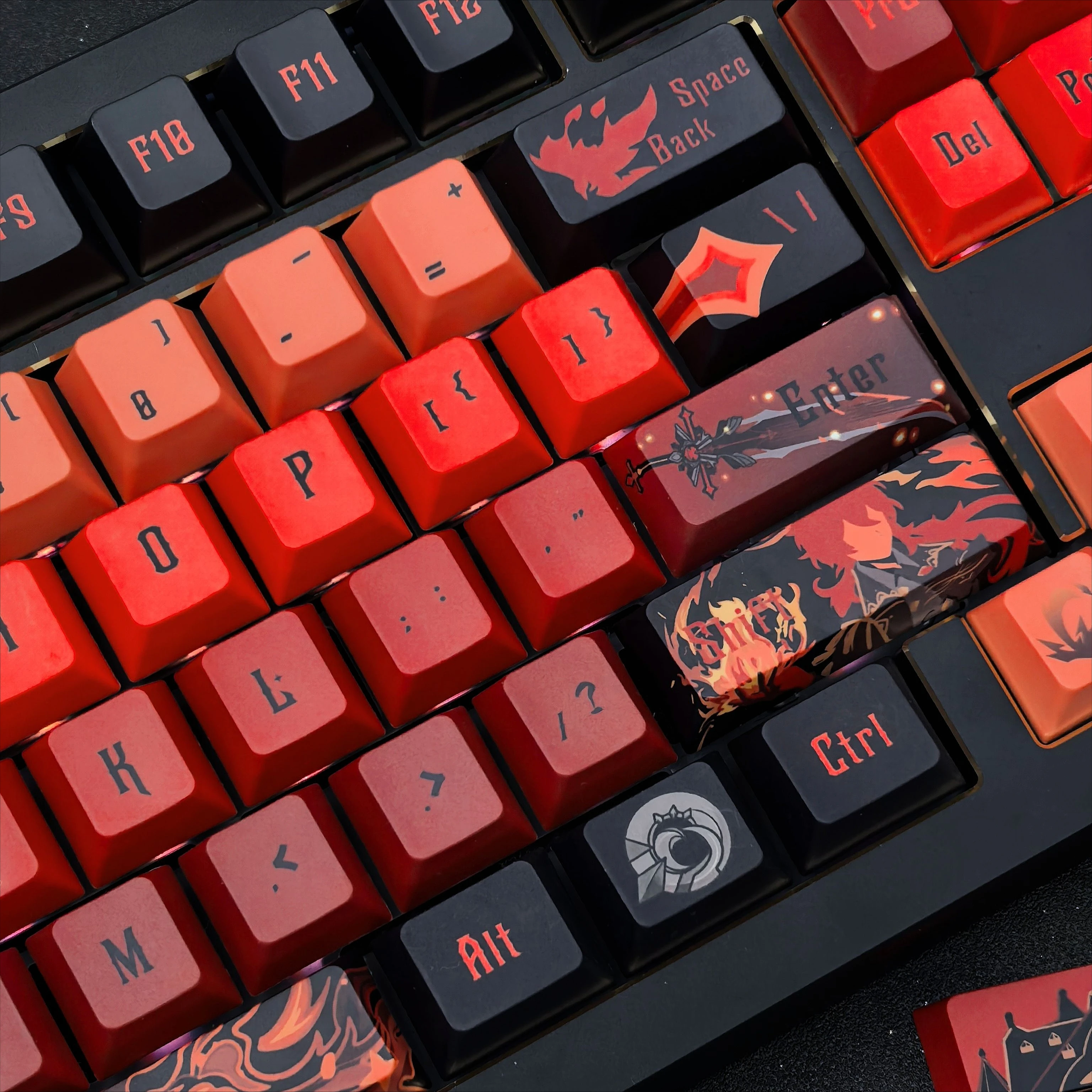 

Anime Genshin Impact Diluc Ragnvindr Cosplay Collection Keyboard Cap Cartoon Keycap Ambitus Display Mascot Game Accessory Gift