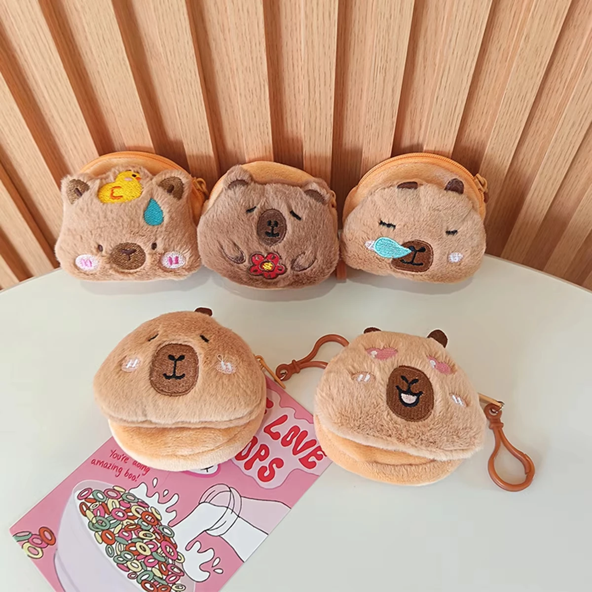New Creative Capybara Anime Plush Coin Purse Keychain Kawaii Mini Coin Purse Keyring Cartoon Bags Key Pendant Christmas Gifts