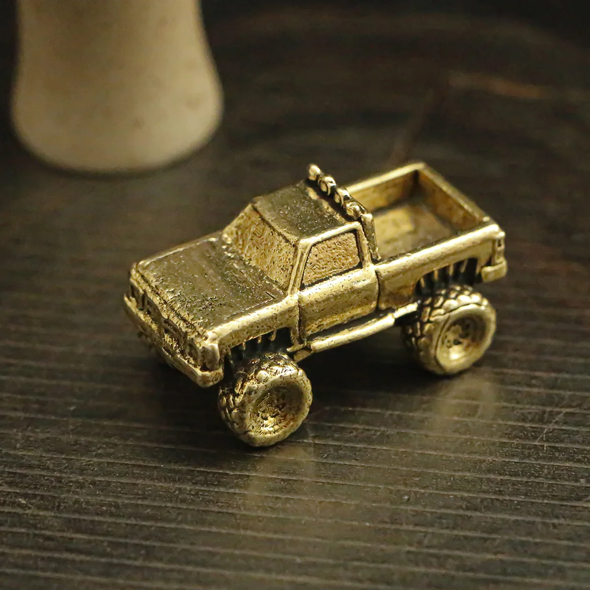 1 piece of brass retro pickup truck ornaments car model crafts desktop decoration copperware