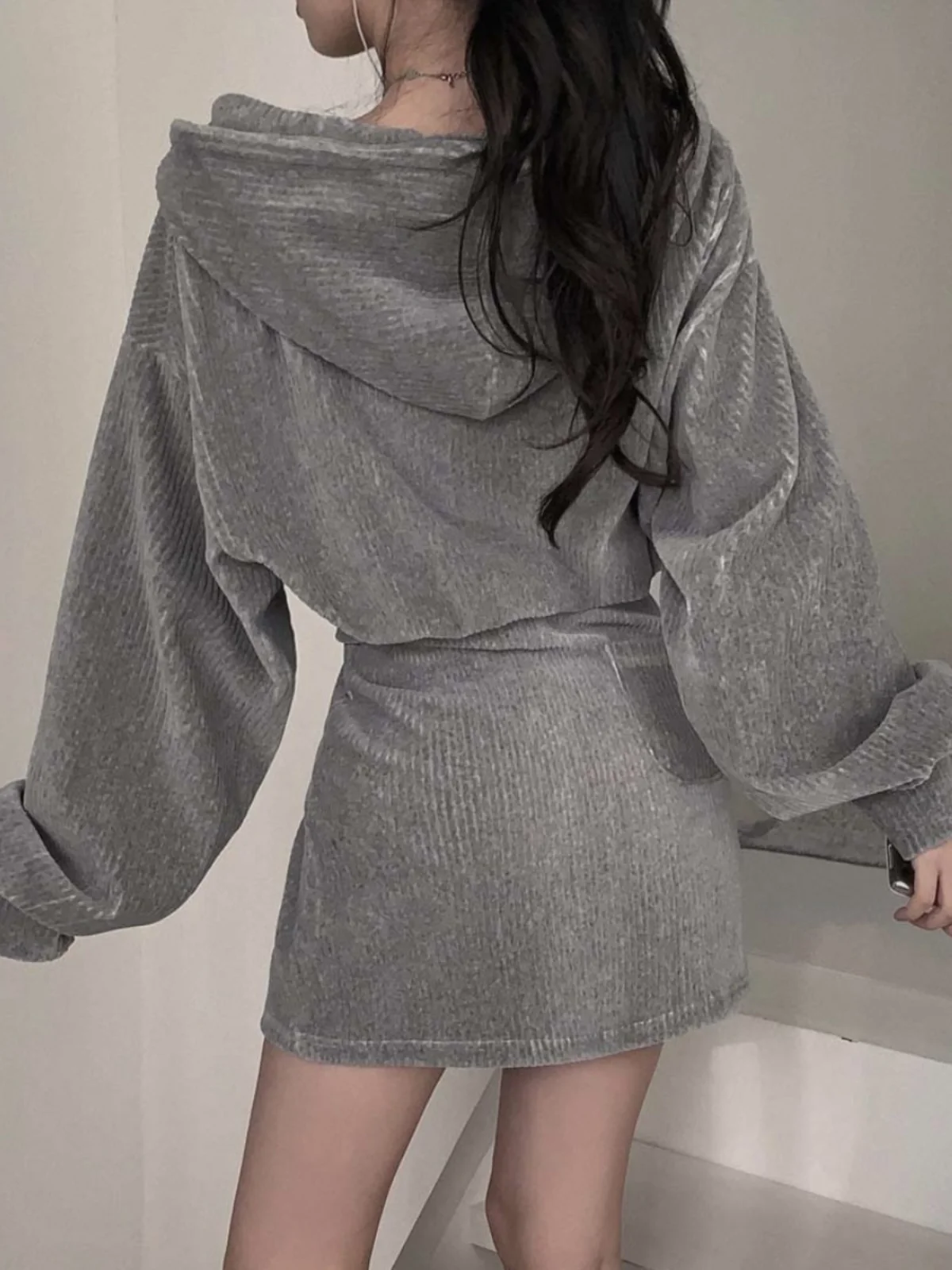 سترة من القطيفة المضلعة وتنورة قصيرة عالية الخصر طقم نسائي من قطعتين مضاد للشيخوخة أزياء خريفية عصرية بسحاب وأكمام طويلة #3