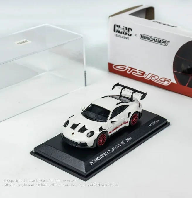 MINICHAMPS 1/64 Porsche 911 GT3 RS Alloy Car Model