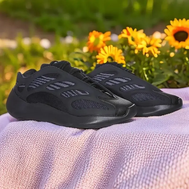 

Fashion classic running Casual campus couple, 700-v3 fashionable and comfortable sports shoes, versatile in spring autumn