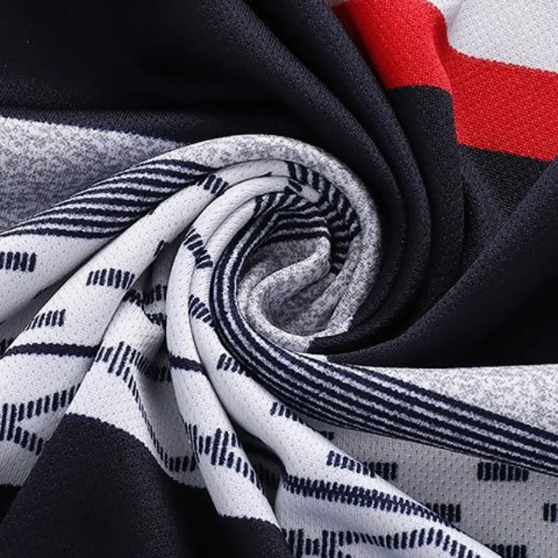 Korean Fashion Men Bottoming Striped T-shirt Spring Autumn New Male Clothes Round Neck Loose Casual Long Sleeve Pullover Tops