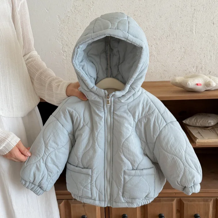 2026 Herbst Winter Baby Jungen Mädchen Wattierte Jacke Kinder Wellenmuster Reißverschluss Lässige Warme Kapuzenjacke Kinderbekleidung – Detail 7