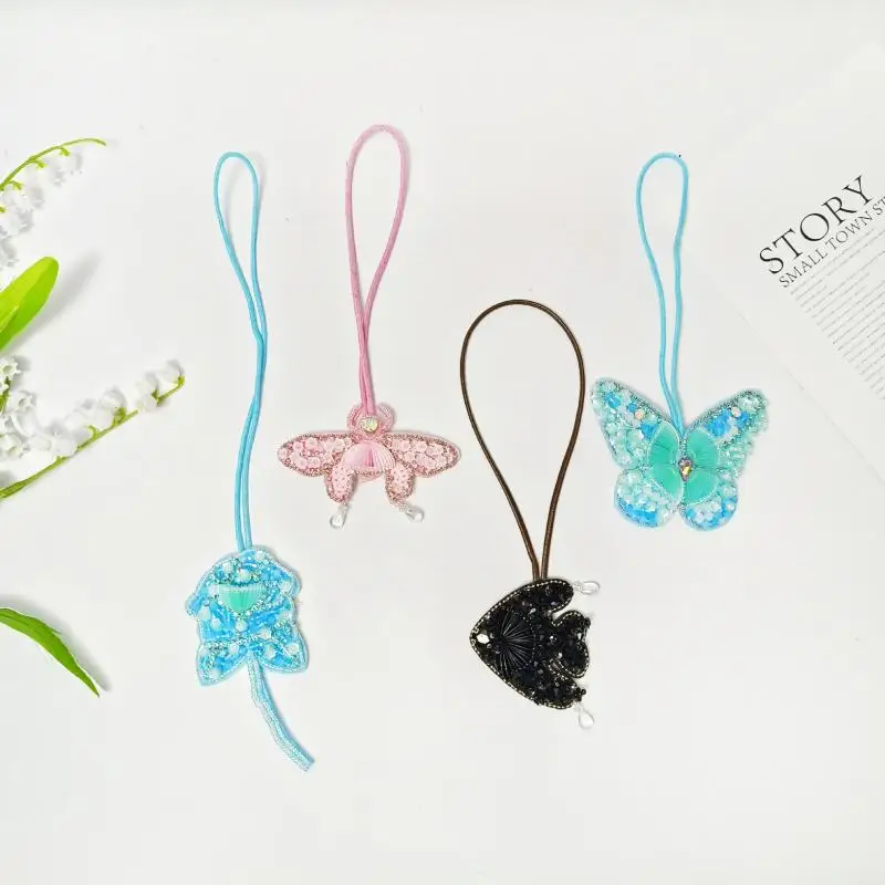 

DIY Hand-Beaded Butterfly Leaf Fish Patch Hanging Ornaments Clothing Bag Pendant