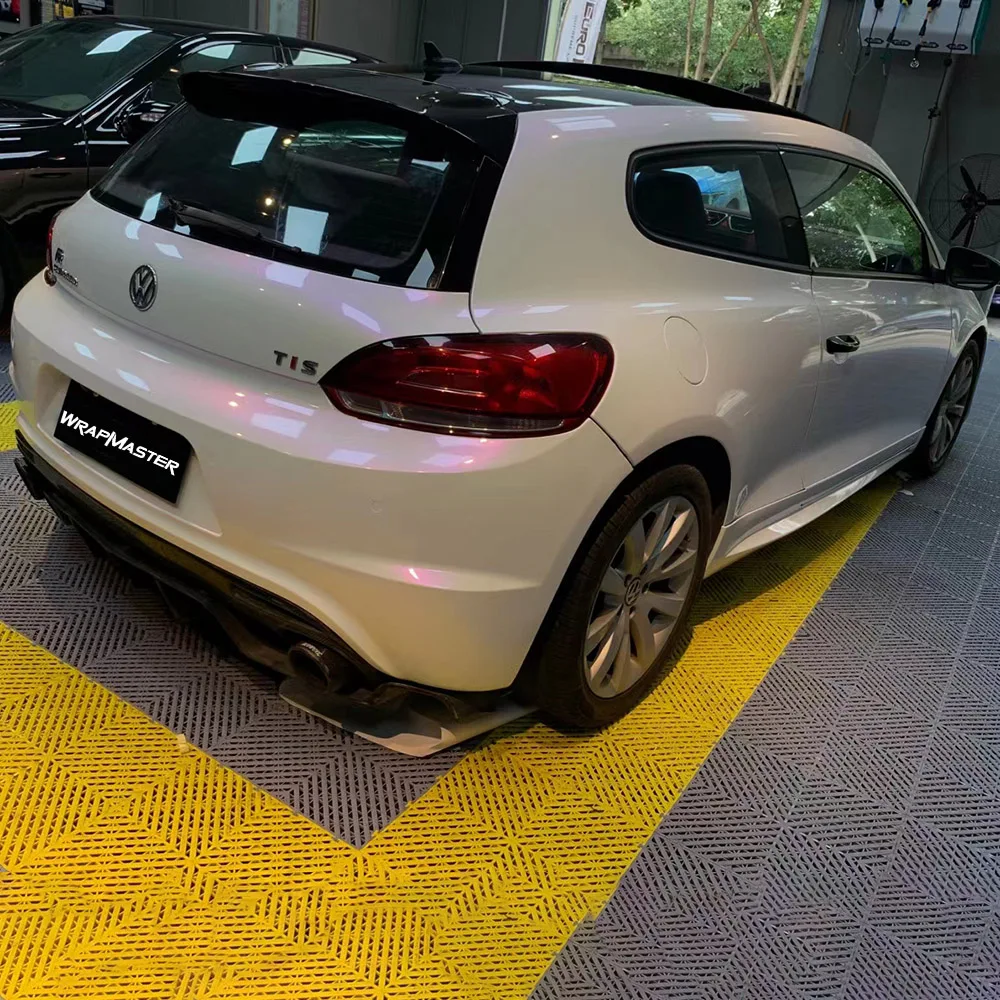 Glossy White Chamel…