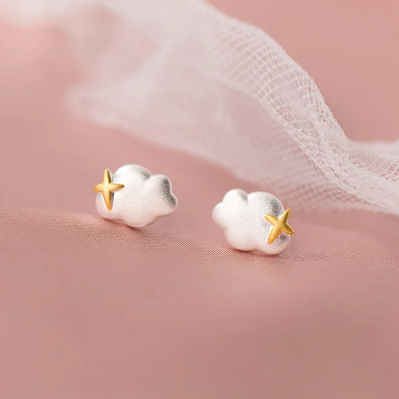 

astudio 925Silver Star White Cloud Ear Studs for WomenM01854