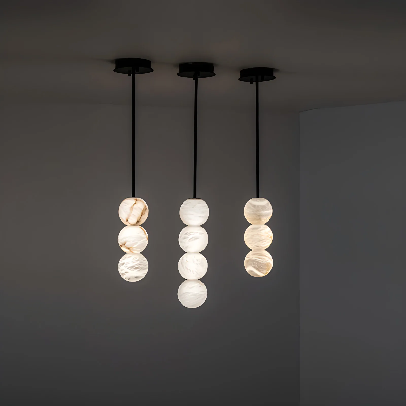 

Cross-border Spanish marble restaurant chandelier modern simple bedside small chandelier advanced light luxury table new lamps