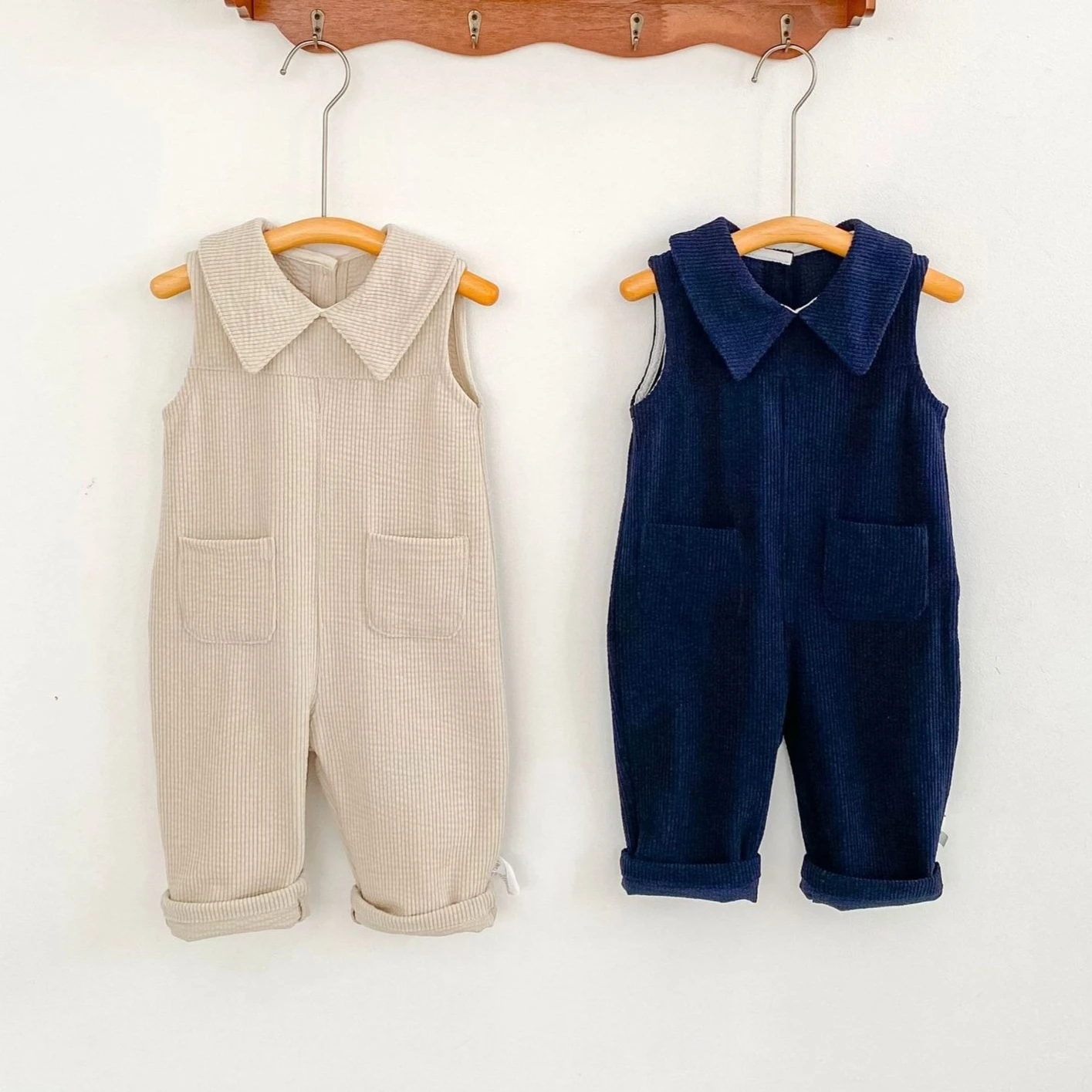 Onesie 2026 Autumn and Winter New Children's Wear Korean Style Boys and Girls Foreign Corduroy Lapel Sleeveless Onesie